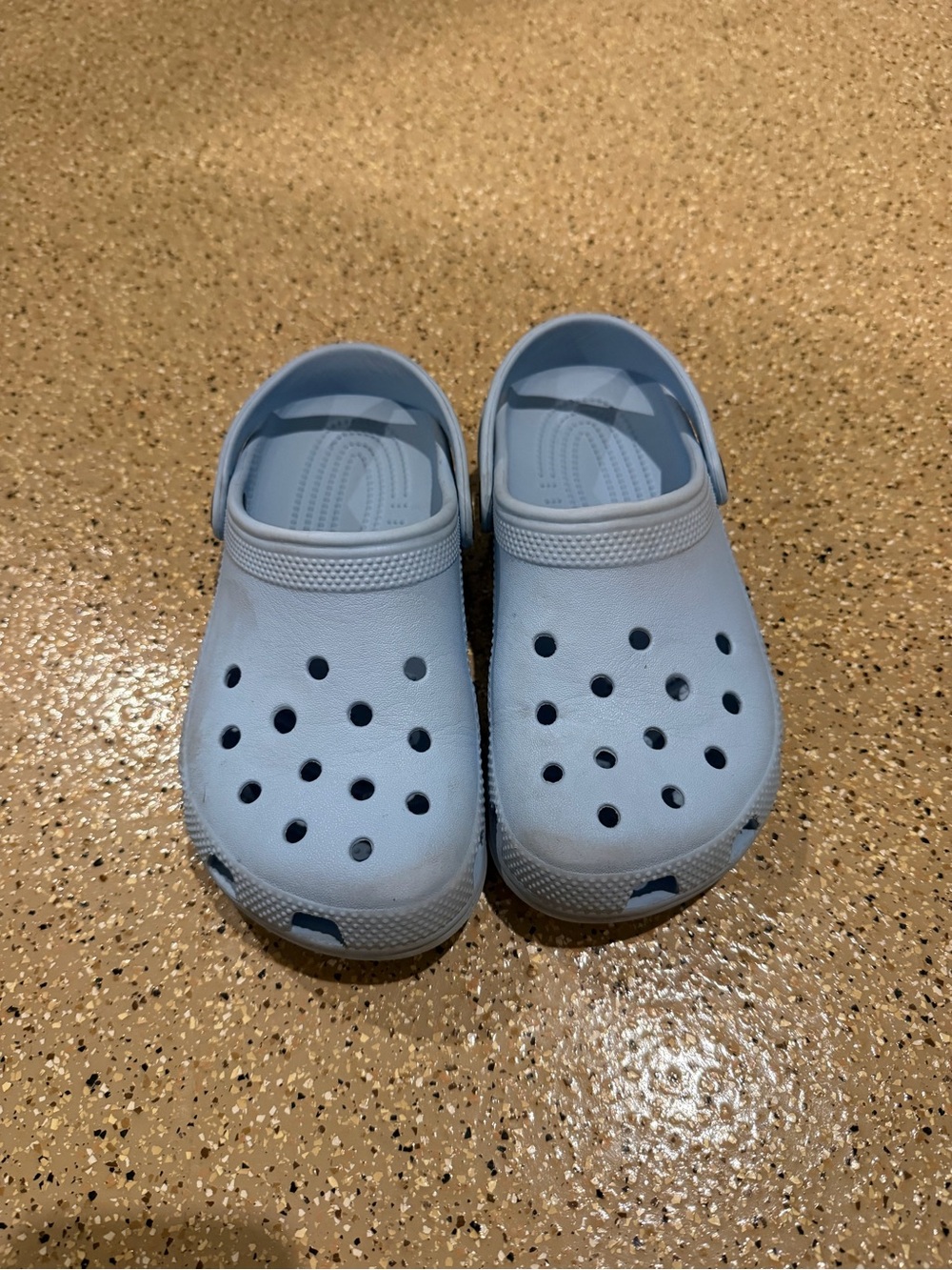 KIDS BLUE CROCS